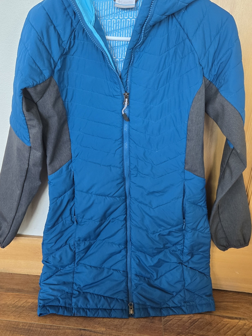 Women's Teal and Gray Ski Jacket with Hood
